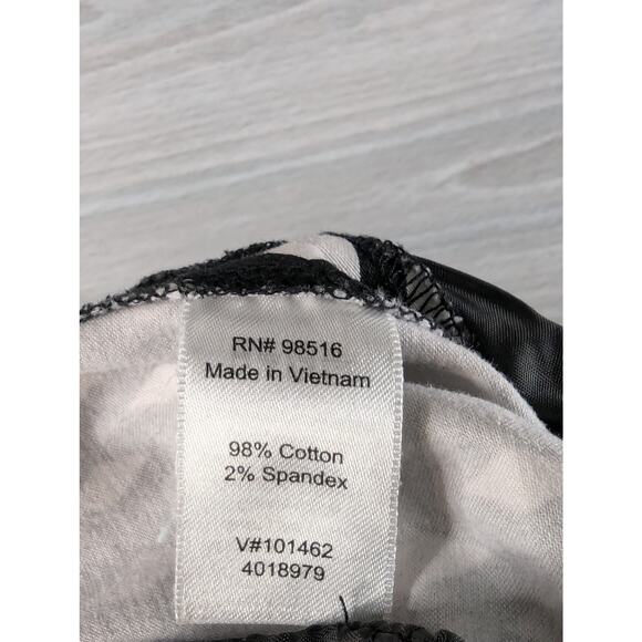 Cabin Creek Natural Fit Shorts Womens Plus Size 14 Stretch Pockets Black White - Picture 4 of 9